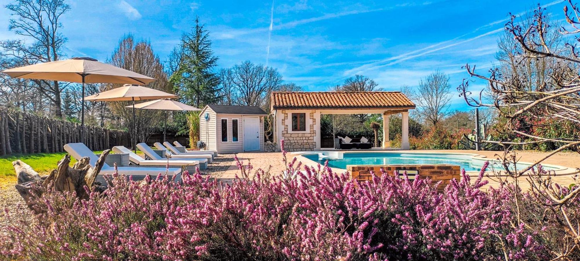Villa Tagibao Avec Piscine Chauffee Et Spa Lesterps Buitenkant foto